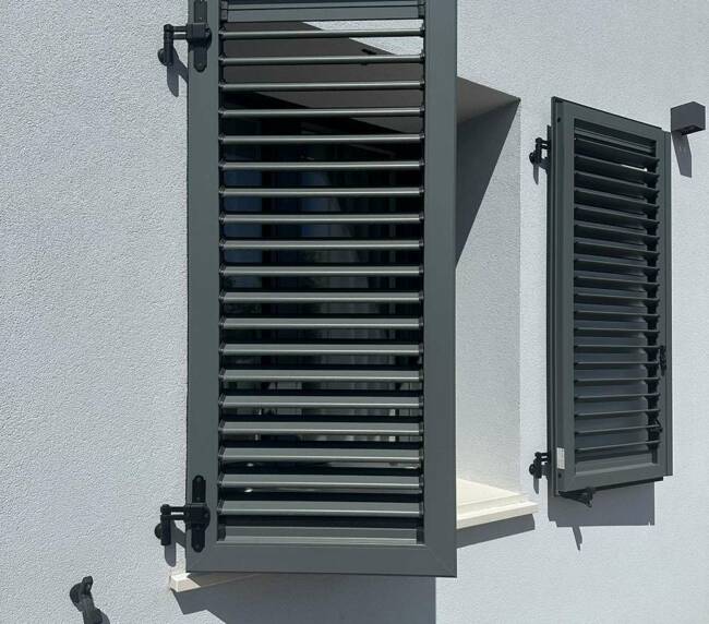 Persiane Scuroni Scuri in alluminio, legno, pvc