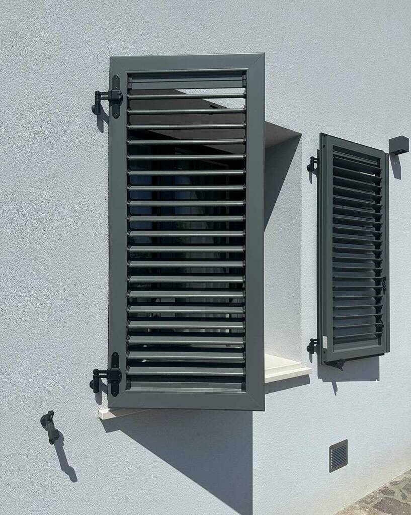 Persiane Scuroni Scuri in alluminio, legno, pvc